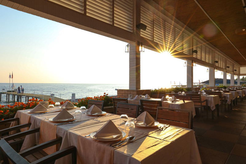 Crystal Admiral Aqua Collection