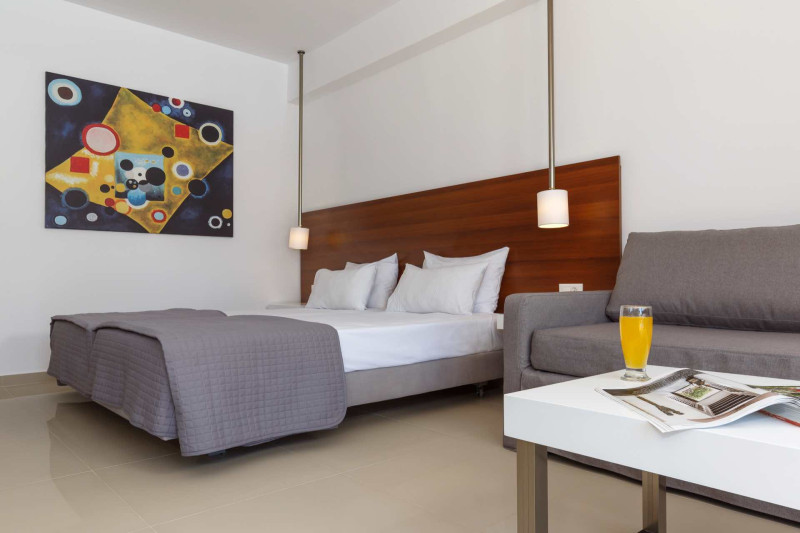 Costa Lindia Blue Star Resort & Spa