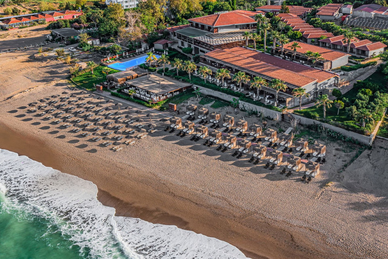 Adora Calma Beach Hotel