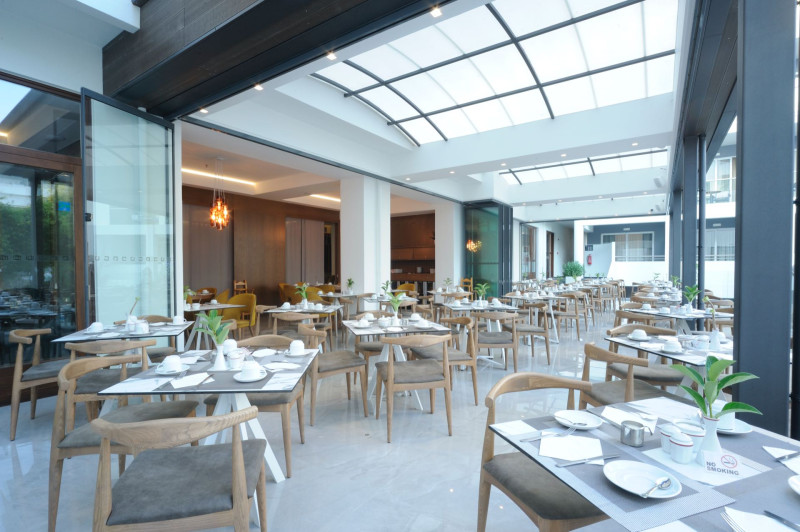 Atrium Ambiance