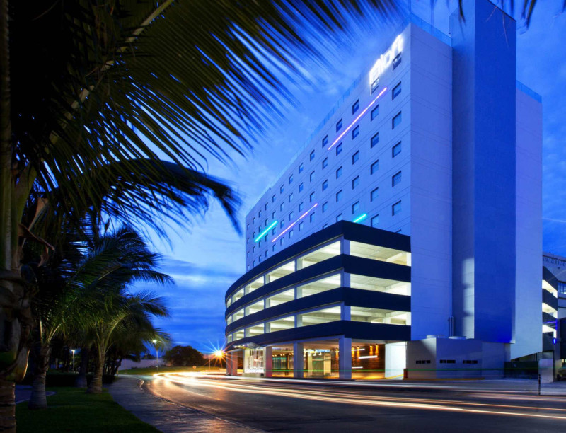 Aloft Cancun
