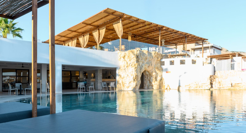 Costa Lindia Beach Resort & Spa