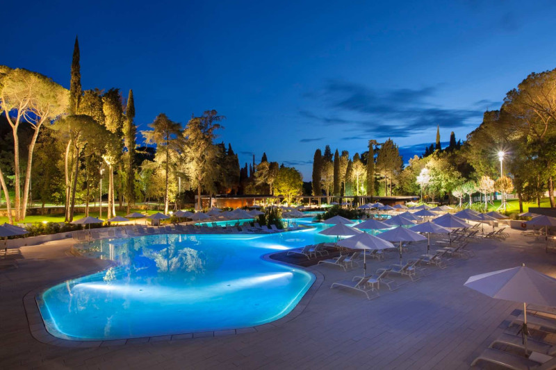 Hotel Lone