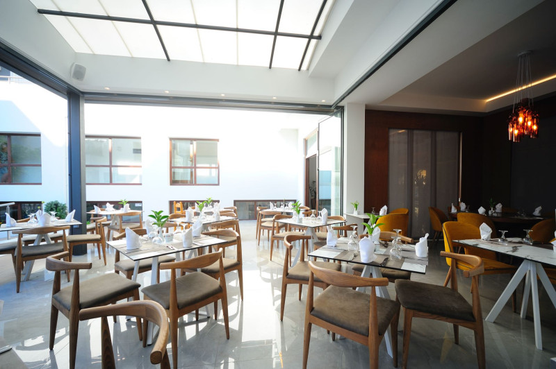 Atrium Ambiance