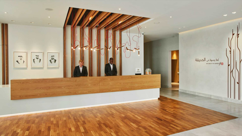 Hilton Garden Inn Dubai, Mall Avenue