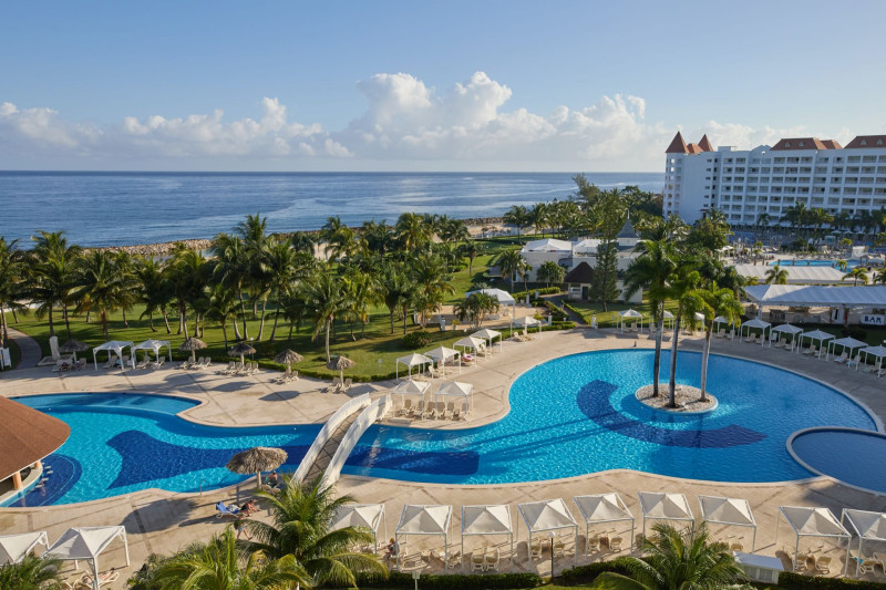 Bahia Principe Luxury Runaway Bay