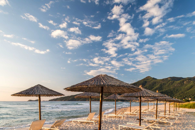 Alexandra Golden Boutique