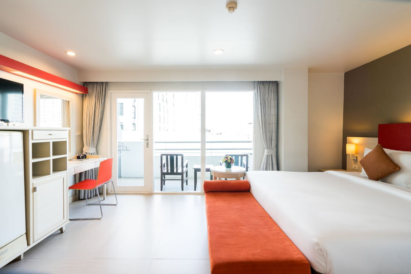 Sunshine Vista Hotel