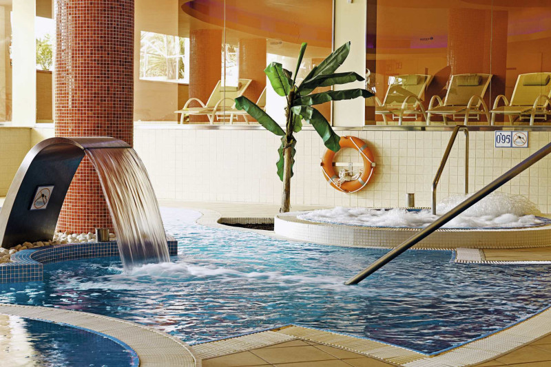 R2 Buganvilla Hotel & Spa