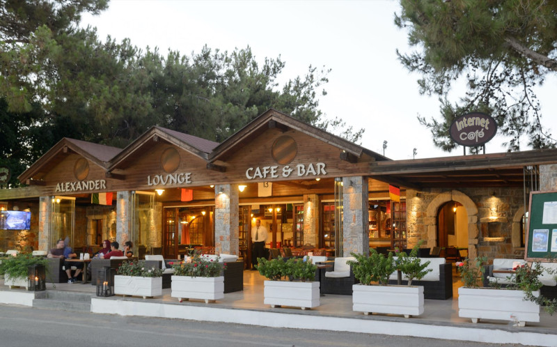 Alexander Beach Hotel & Village Resort