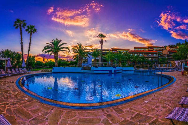 Lagomandra Hotel & Spa