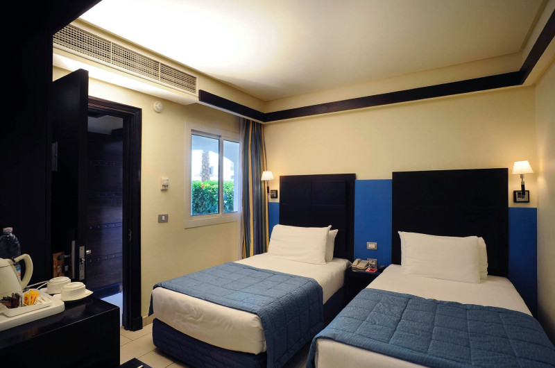 Reef Oasis Blue Bay Resort & SPA