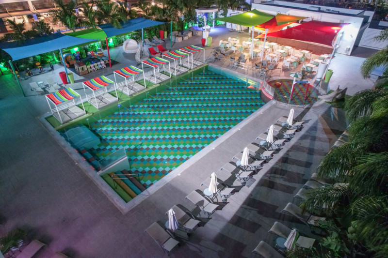 Nicholas Color Hotel