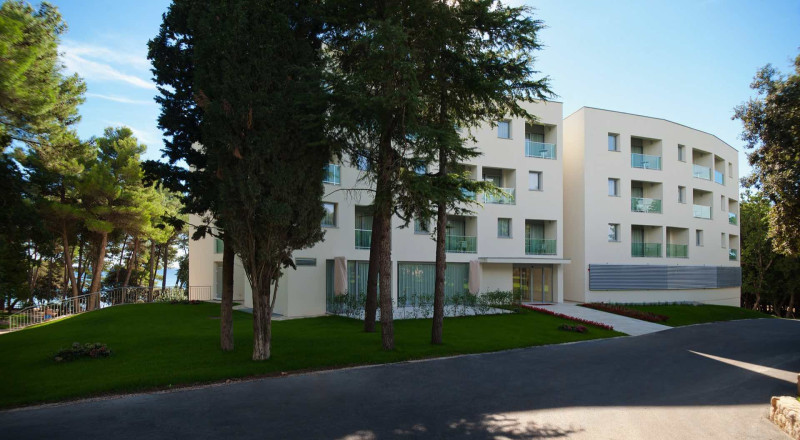 Crvena Luka Hotel and Resort