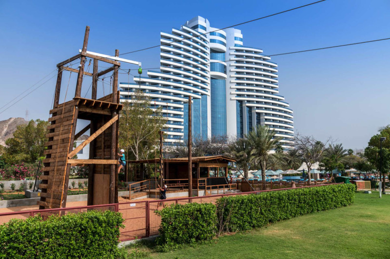 Le Meridien Al Aqah Beach Resort