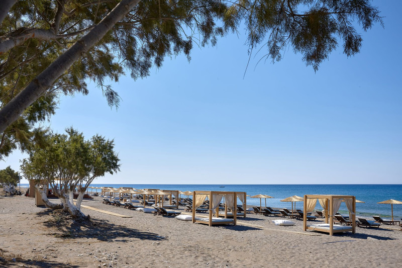 Enorme Santanna Beach Resort