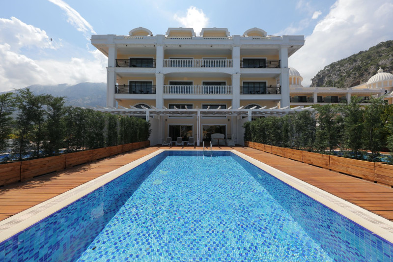 JUJU Premier Palace