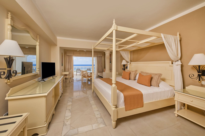 Bahia Principe Luxury Runaway Bay