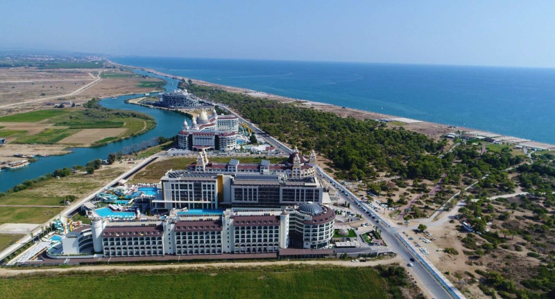 Port River Hotel & Spa