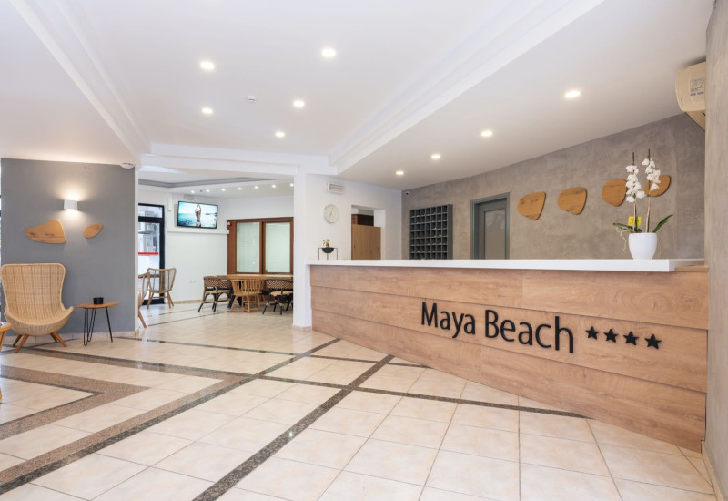 Enorme Maya Beach Resort