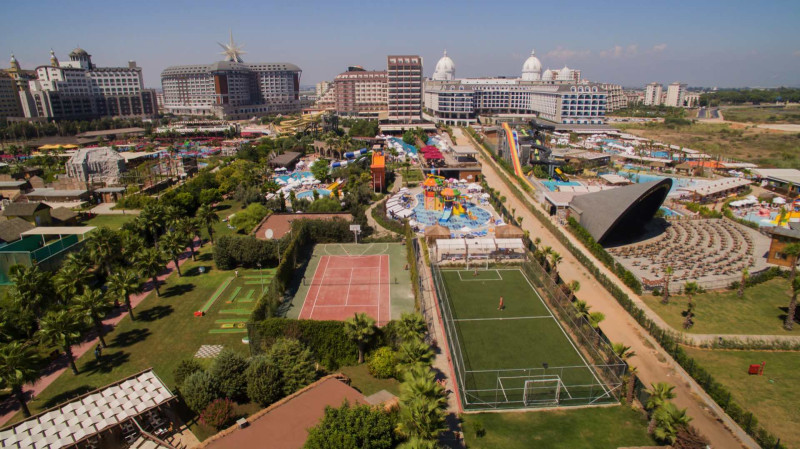 Saturn Palace Resort