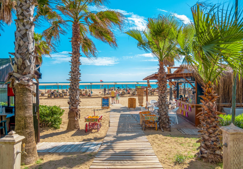 Royal Atlantis Beach