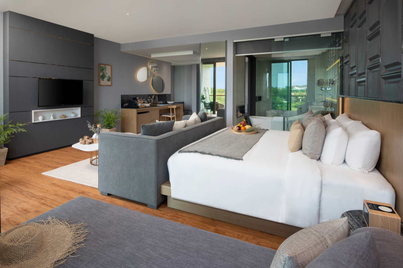 Wyndham Grand Nai Harn Beach Phuket