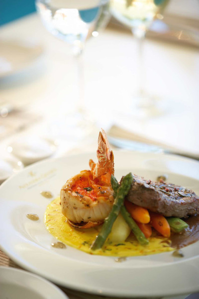 Alexandra Golden Boutique