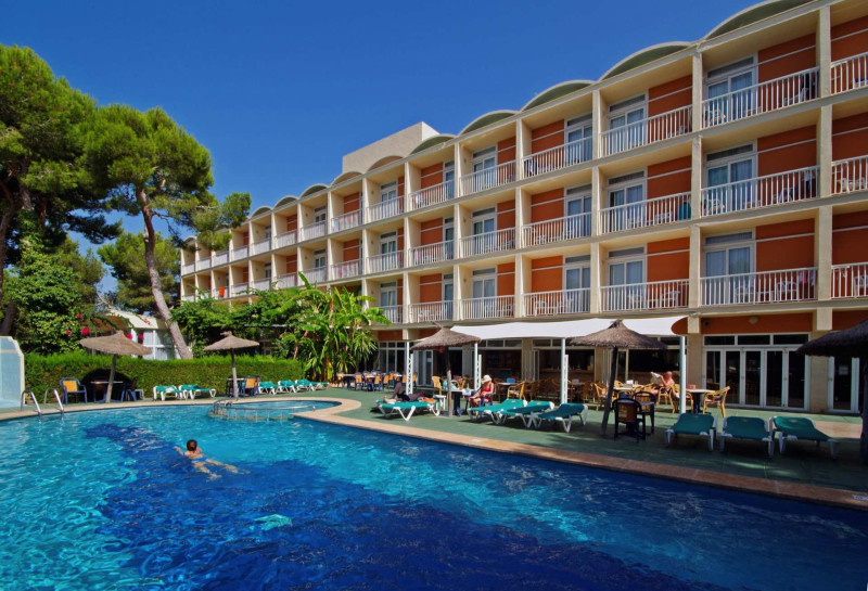 Isla de Cabrera Hotel