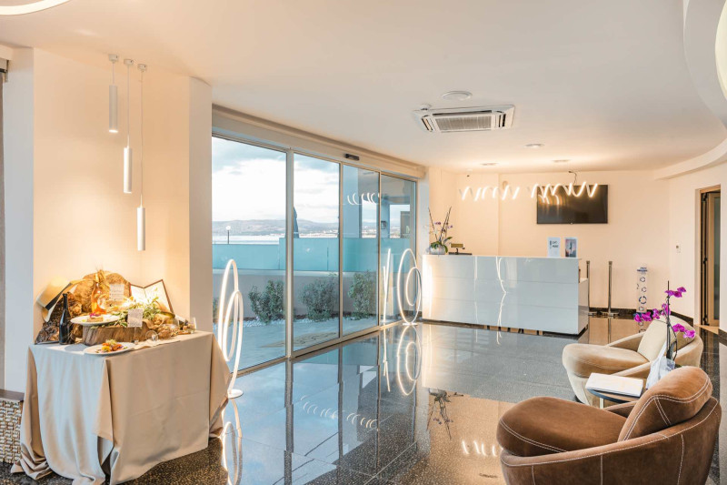Epos Luxury Beach Hotel
