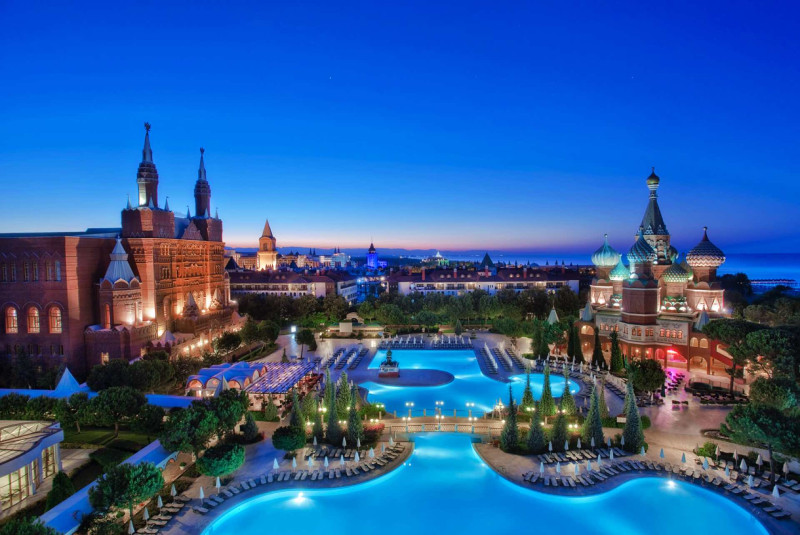 Kremlin Palace Deluxe