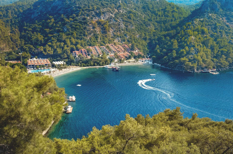 Hillside Beach Club