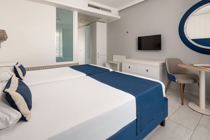 db Seabank Resort & Spa