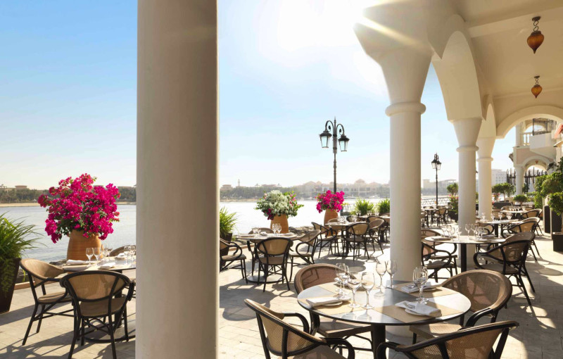 The Ritz-Carlton Abu Dhabi, Grand Canal
