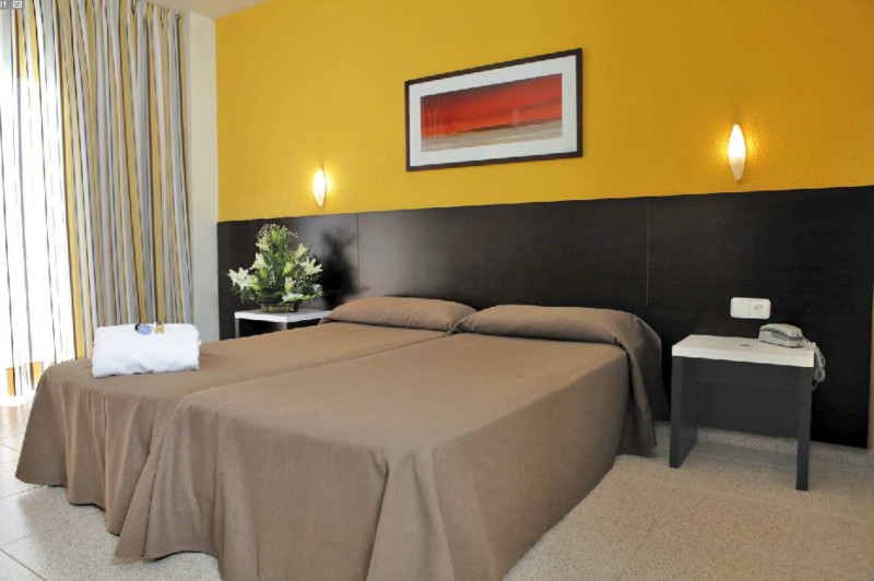 azuLine Mar Amantis I & II