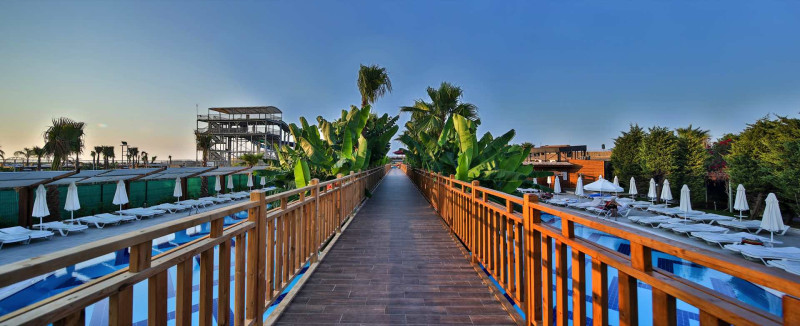 Saturn Palace Resort