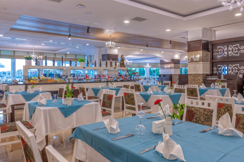 Roma Beach Resort & Spa