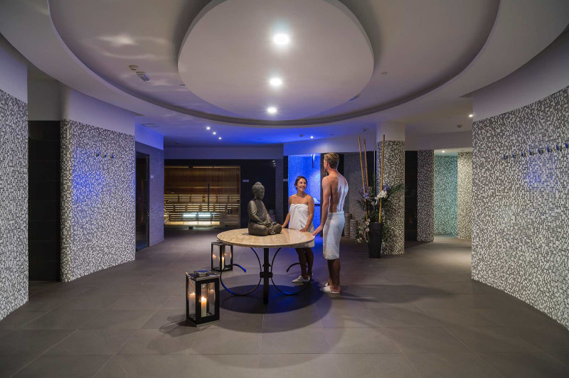 Royal Palm Resort & Spa