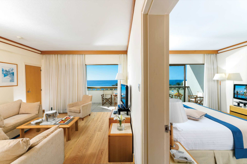 Constantinou Bros Athena Beach Hotel