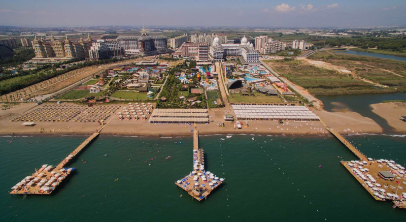 Saturn Palace Resort