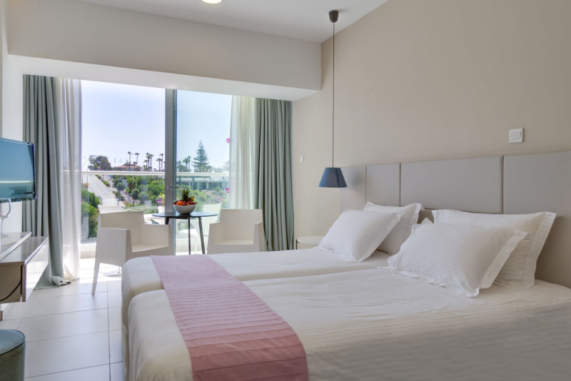 Napa Mermaid Hotel & Suites