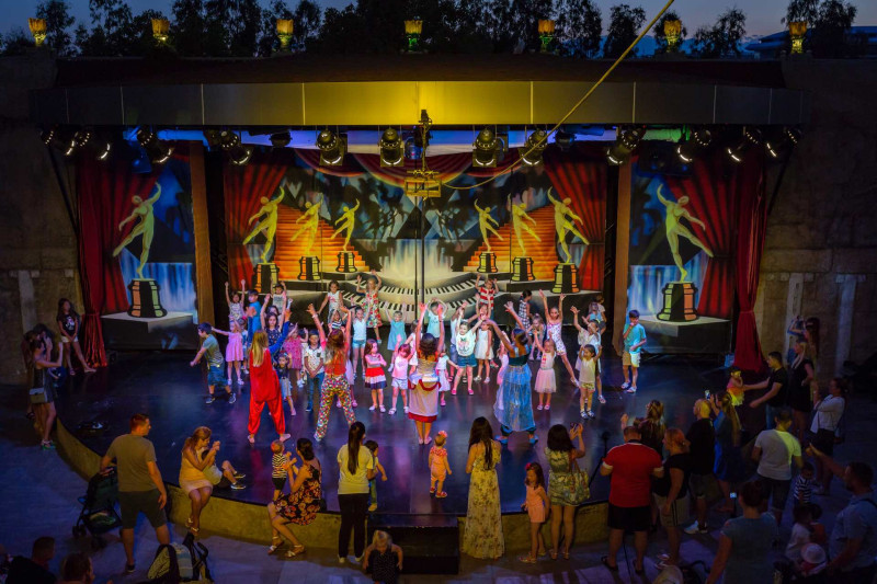 Royal Holiday Palace