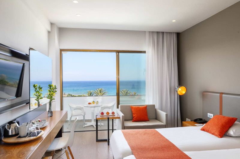 Crystal Springs Beach Hotel