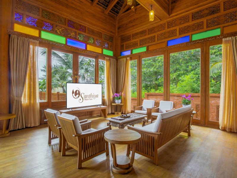 Santhiya Phuket Natai