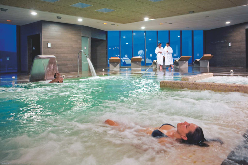 R2 Romantic Fantasia Suites