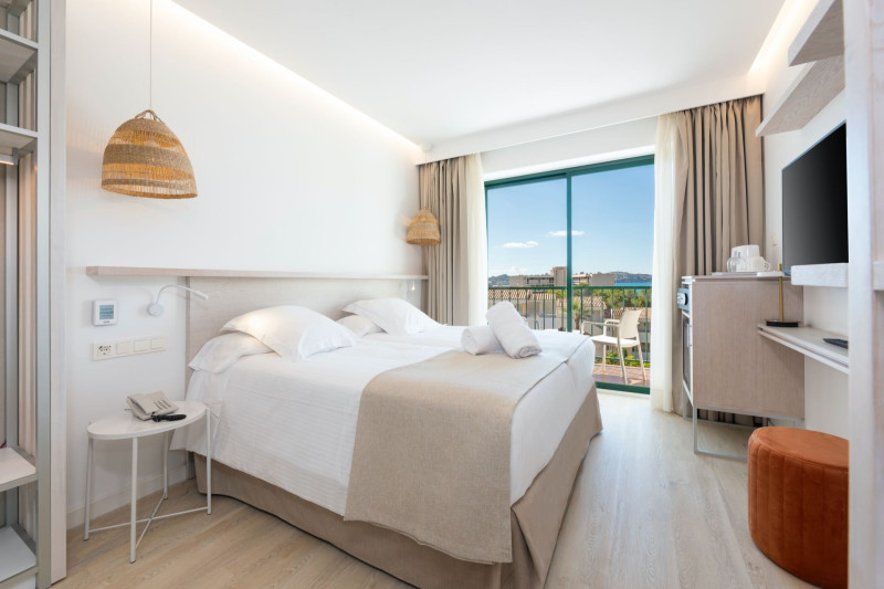 Valentin Somni Hotel & Suites