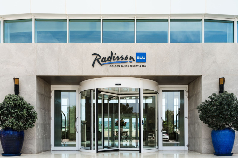 Radisson Blu Golden Sands Resort