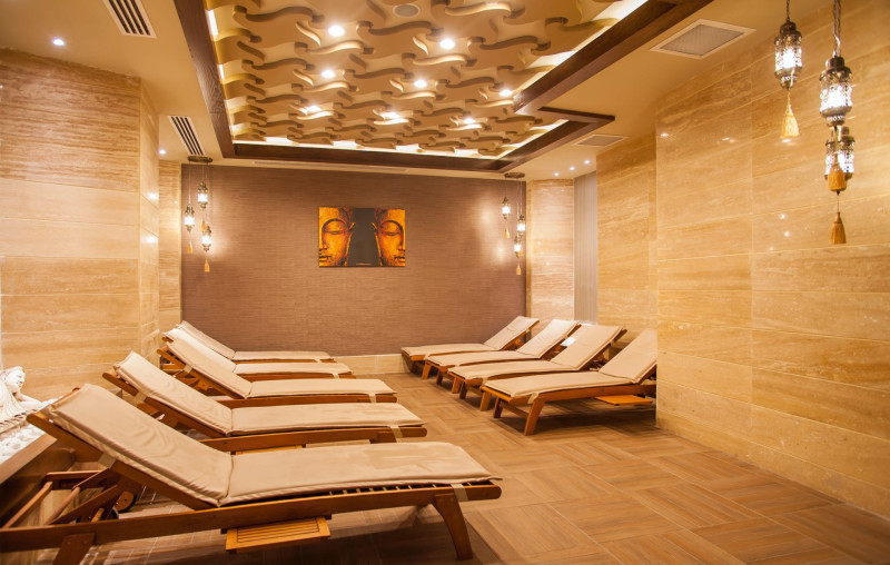 Dream World Resort & Spa