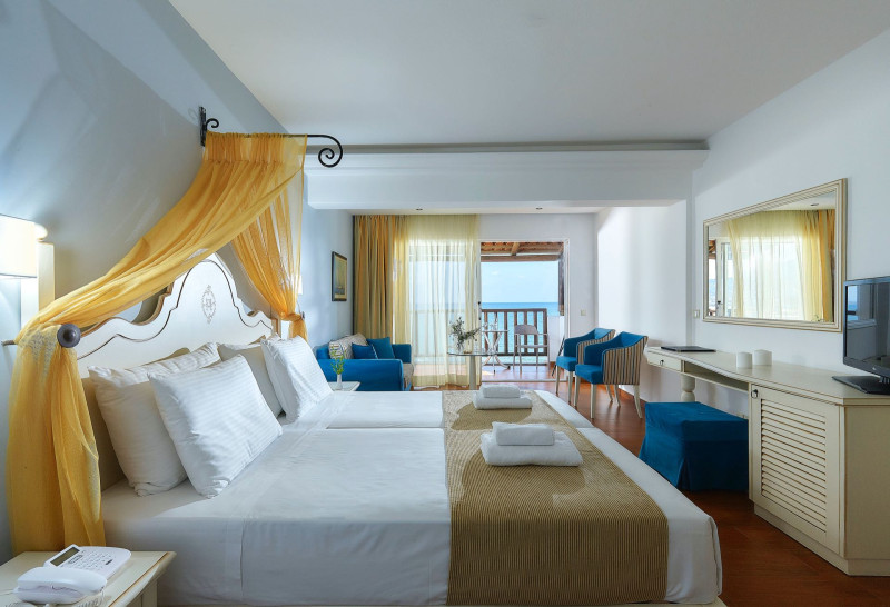 Alexander Beach Hotel & Village Resort