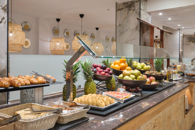 Valentin Somni Hotel & Suites